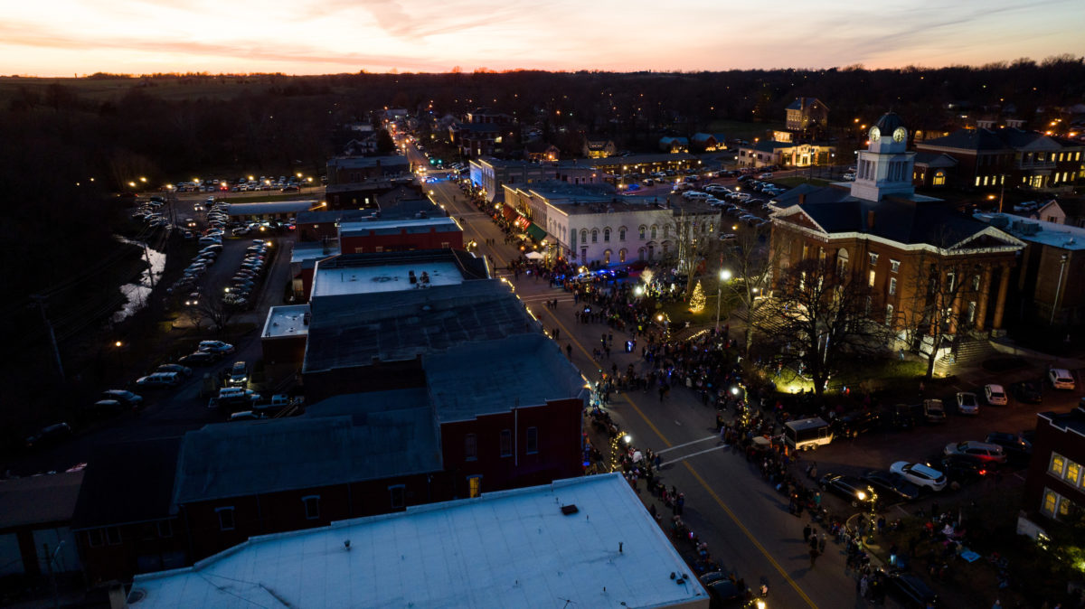 2022 Stanford Christmas Parade Gallery Wilderness Road Hospitality